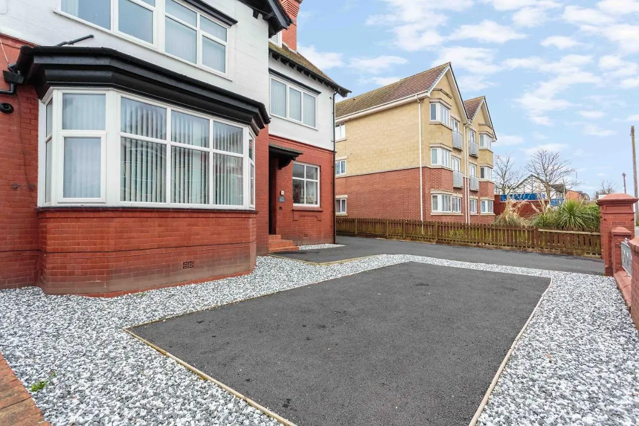 Cherry Property - Orange Suite Blackpool